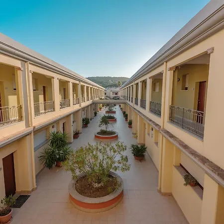 Stylish Le Fontane 2 Bedrapt T6 Sleeps 6 * Villasimius