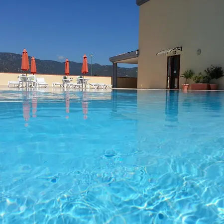 Stylish Le Fontane 2 Bedrapt T6 Sleeps 6 Daire