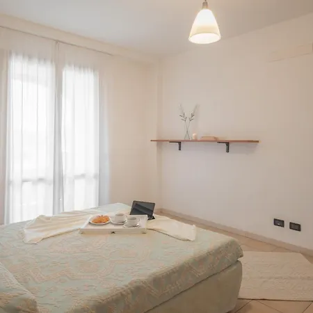 Stylish Le Fontane 2 Bedrapt T6 Sleeps 6 Apartment *