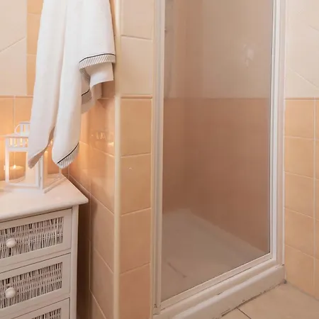 Stylish Le Fontane 2 Bedrapt T6 Sleeps 6 公寓 *