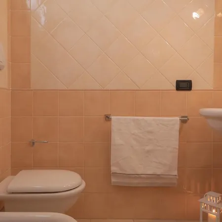 Stylish Le Fontane 2 Bedrapt T6 Sleeps 6 Daire
