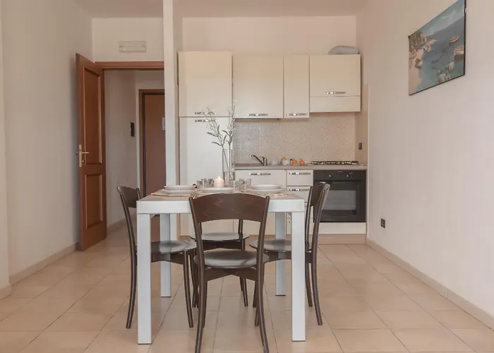 Stylish Le Fontane 2 Bedrapt T6 Sleeps 6 Appartement Villasimius
